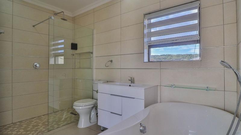4 Bedroom Property for Sale in Hartenbos Landgoed Western Cape